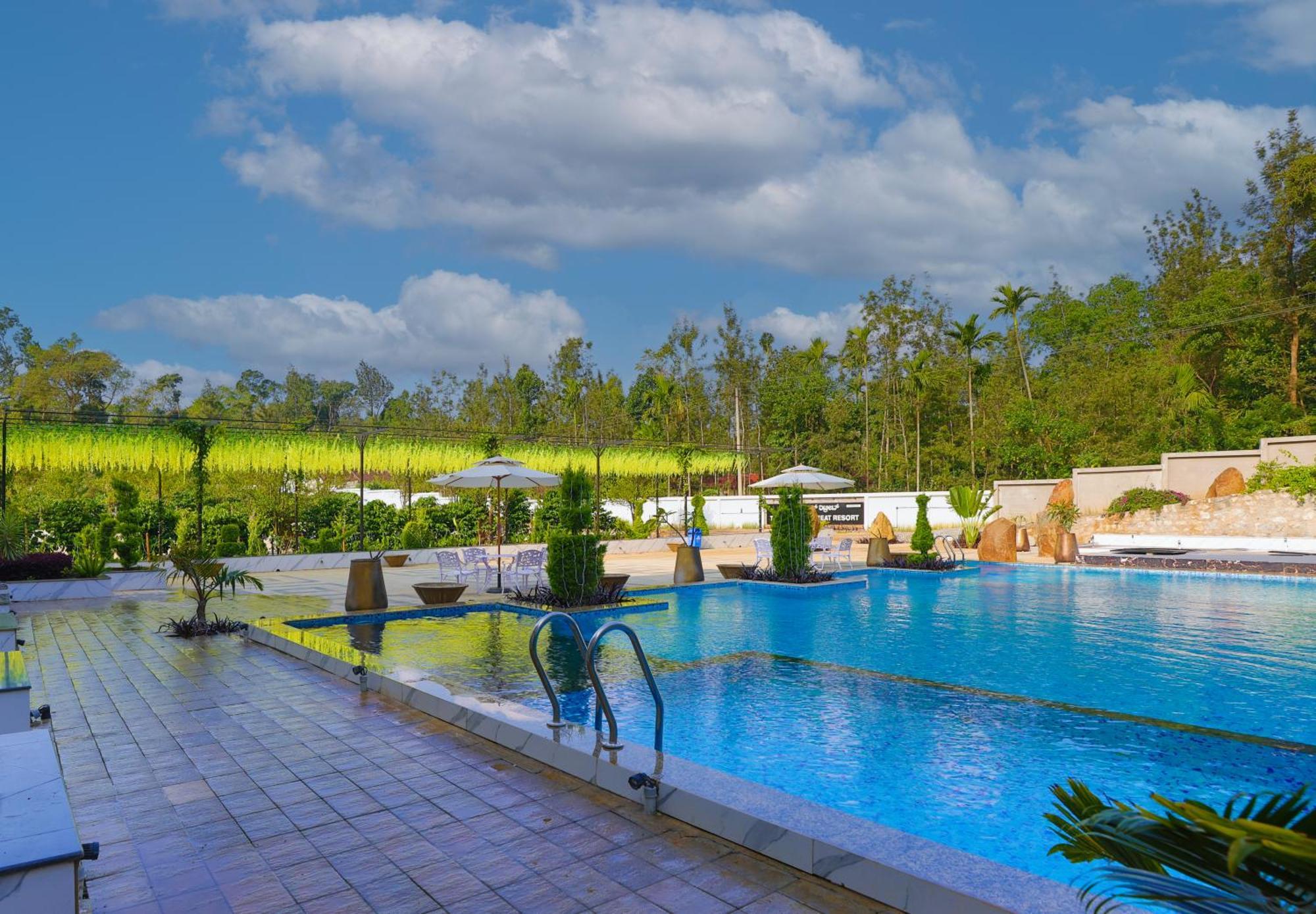 The Grand Retreat - Chikmagalur Hotel Exterior foto